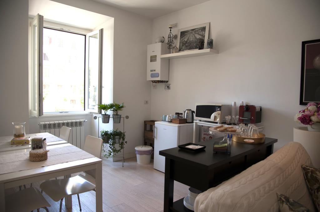 Center 2 Rooms B&B Рим Екстер'єр фото