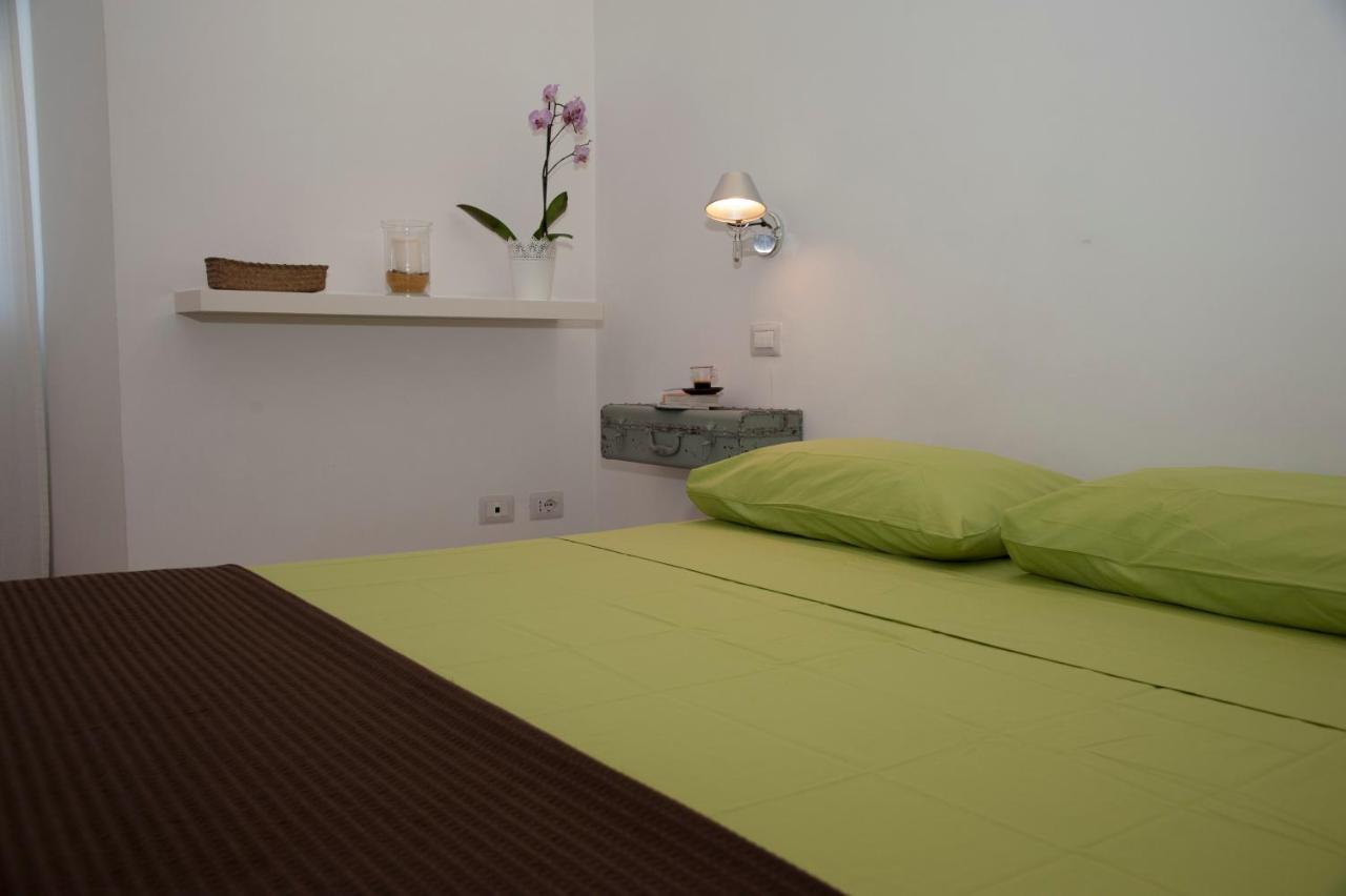 Center 2 Rooms B&B Рим Екстер'єр фото